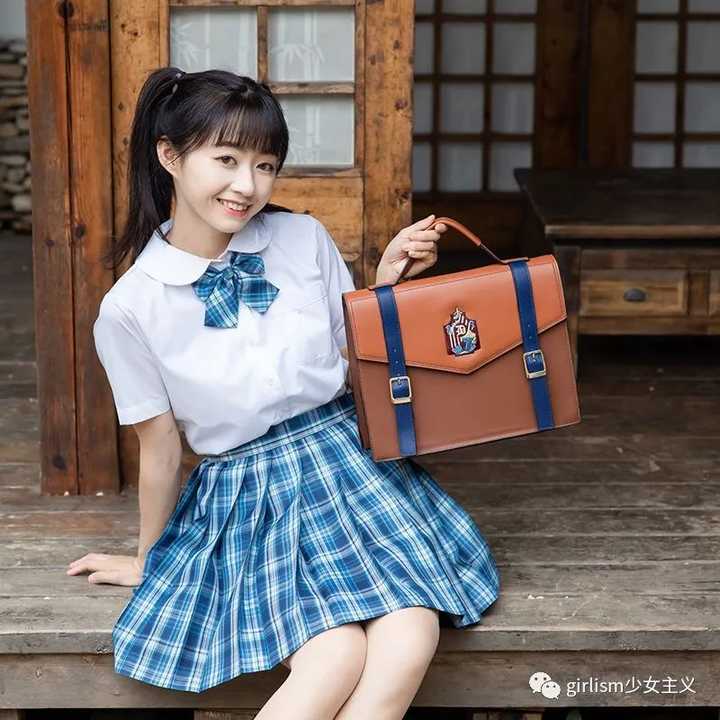 有没有什么百搭的jk制服包? - 知乎