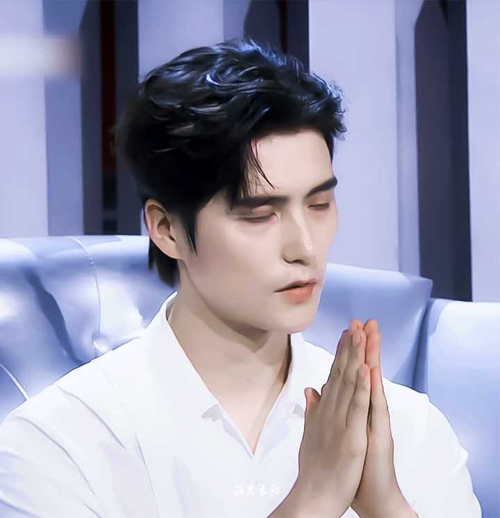 阿云嘎真人长啥样?