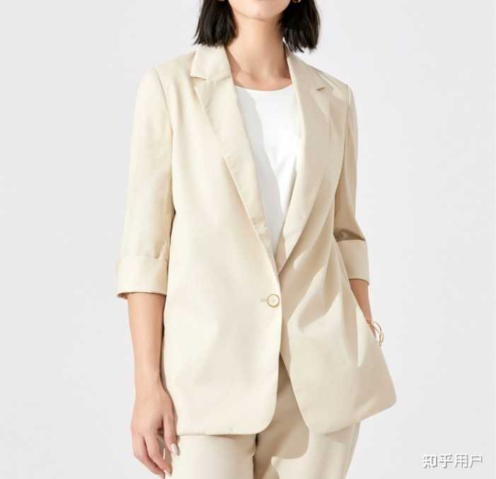 有哪些适合女性的商务休闲装和商务正装推荐? - 知乎
