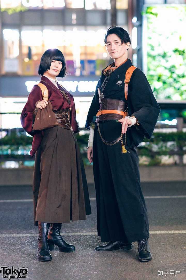 蒸汽朋克风的服装真的像淘宝上那样是皮革、小齿轮装饰和饱和度低布料的组合吗？ - 知乎