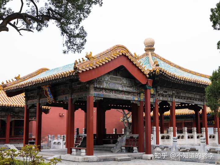 为什么古建筑中的抱厦都是以侧面的山面作为正面呢?建筑古建筑? - 知乎