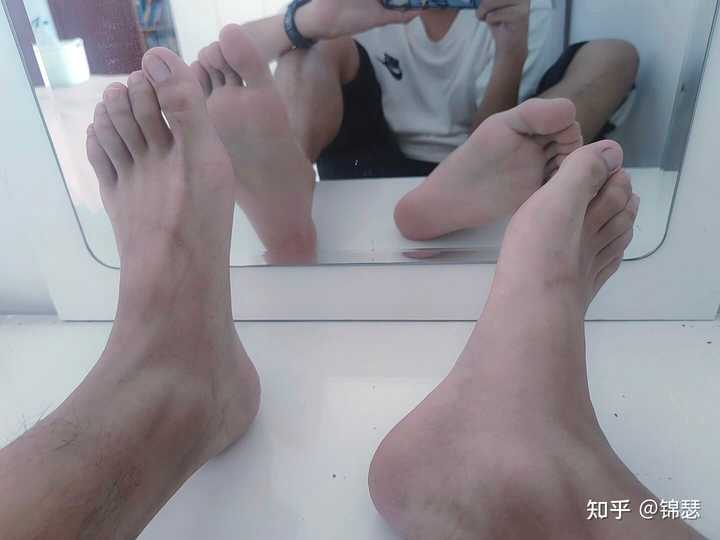 男生的脚什么样算好看？