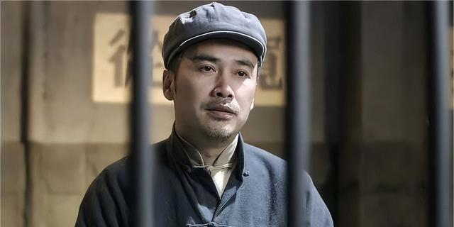 《潜伏》里,余则成为什么要救晚秋,不应该以不能暴露为重吗? - 知乎