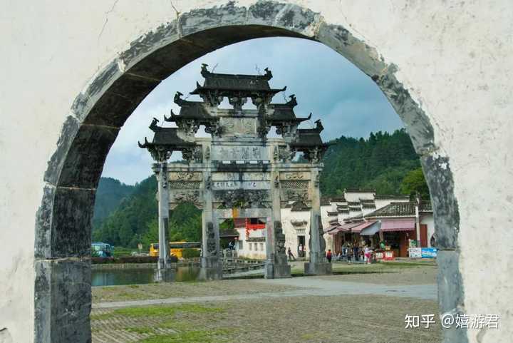 黄山飞来石红楼梦取景图_黄山飞来石的图片_黄山飞来石