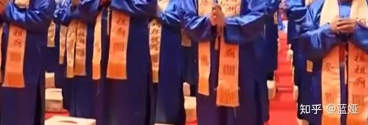 如何看待刘涛穿满服出席妈祖文化典礼，福建、天津和台湾的妈祖庆典上都大范围出现了满服？ - 知乎