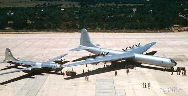 如何评价Boeing B-54 (Ultrafortress)轰炸机？ - 知乎