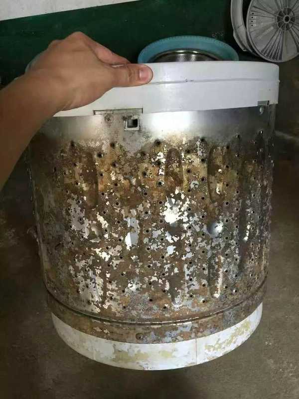 家庭洗衣藏着多少健康隐患？为了避免衣服越洗越脏，现在的洗烘套装在「健康抑菌」上到底卷到了什么程度？