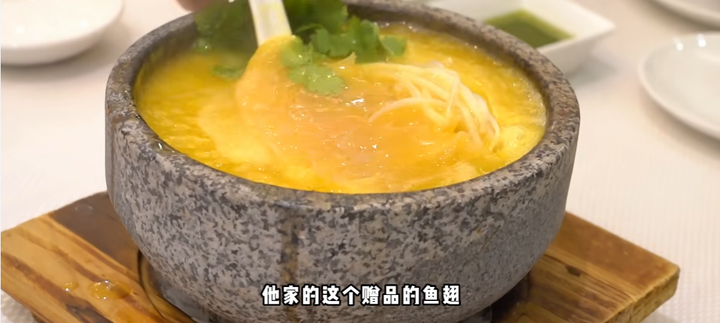 有哪些不错的美食博主或者美食探店博主? - 知乎
