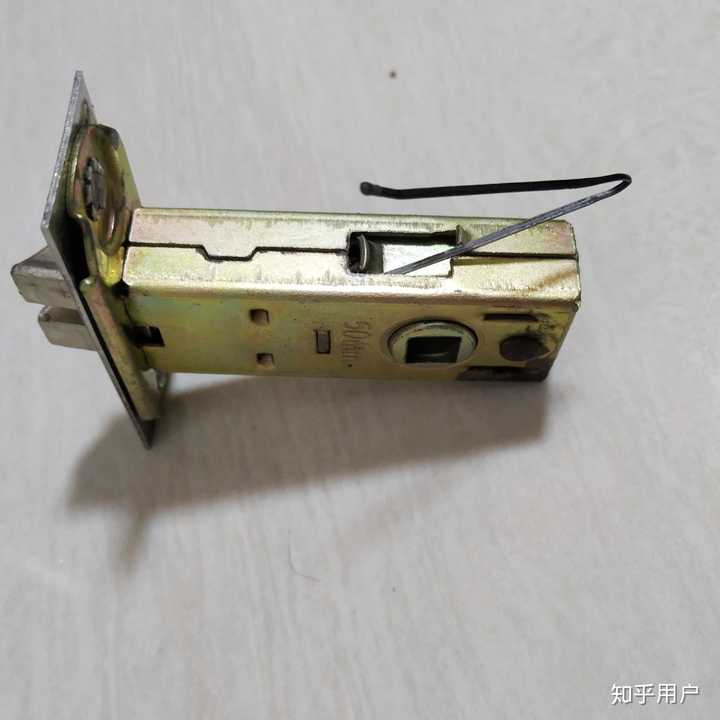 门锁锁舌难以关上怎么处理? - 知乎