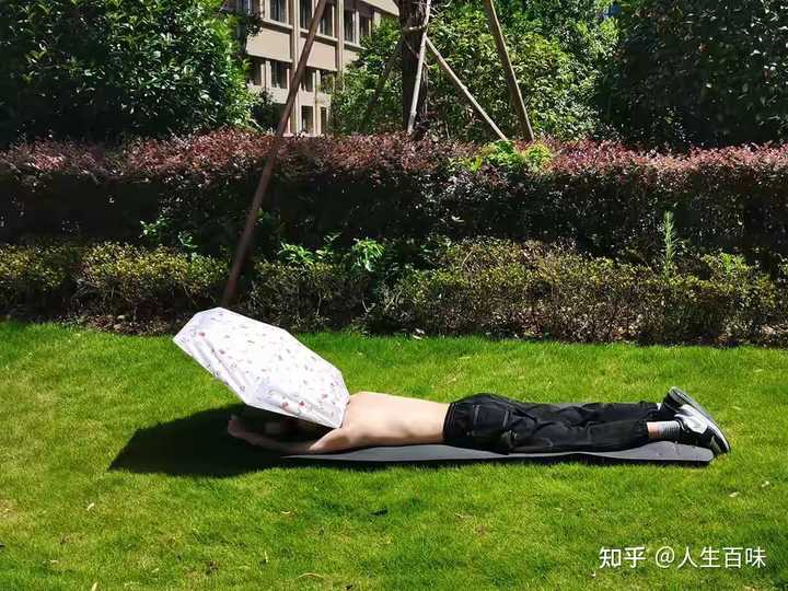三伏天「晒背」火了,晒背有哪些功效?如何科学晒背? - 知乎
