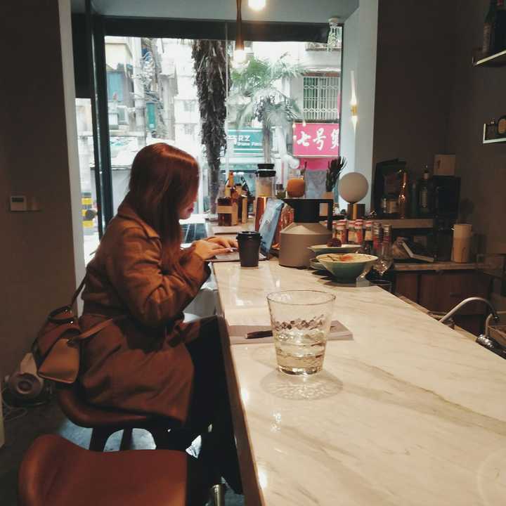 在咖啡厅工作是一种怎样的体验 知乎 在咖啡厅工作是一种怎样的体验 知乎