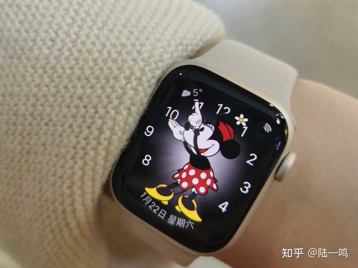 学生党推荐用Apple Watch吗? - 知乎