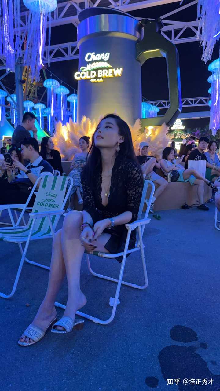 如何评价「18岁牛津性感女学霸」华裔学生Cecilia Zhao ？ - 培正秀才的回答- 知乎