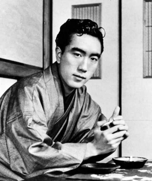 想了解日本文学,有哪些书籍与作者值得推荐? - 知乎