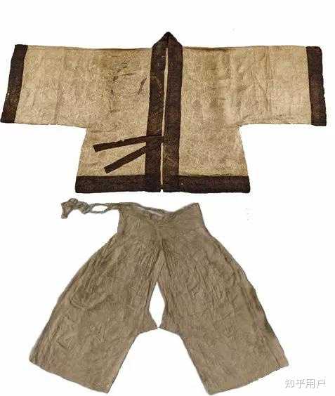 古代没有松紧带,古人冬天穿衣服是不是要系好几层裤带才不会使内裤外裤掉下来,如果不是,又如何系裤子呢? - 知乎