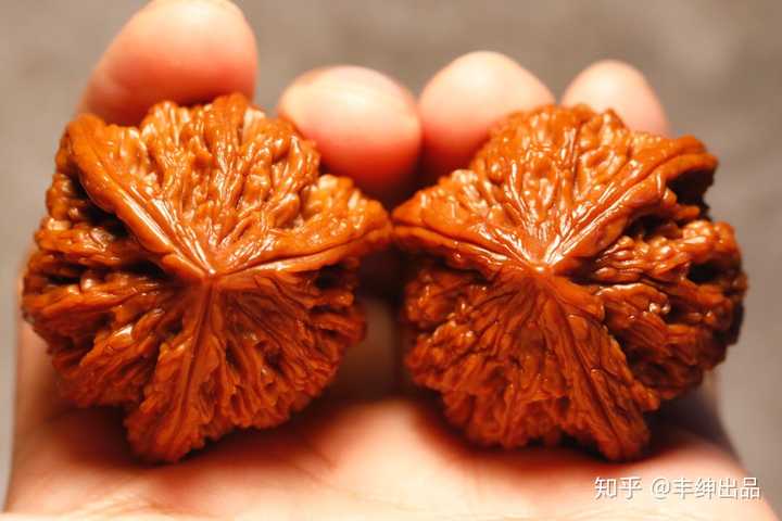 三棱文玩核桃如何辨认真假？ - 丰绅文玩核桃串的回答- 知乎