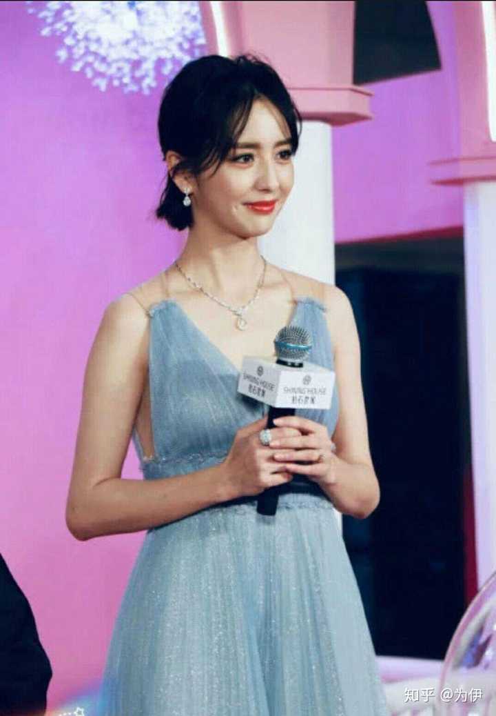 女生脸上有梨涡给人的感觉是什么样的? - 知乎