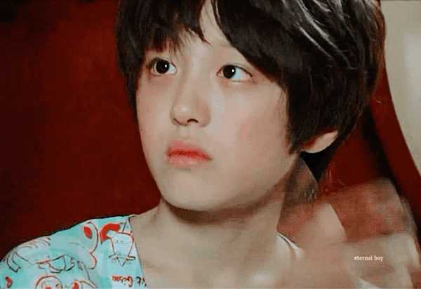 如何评价sf9姜澯熙的颜?