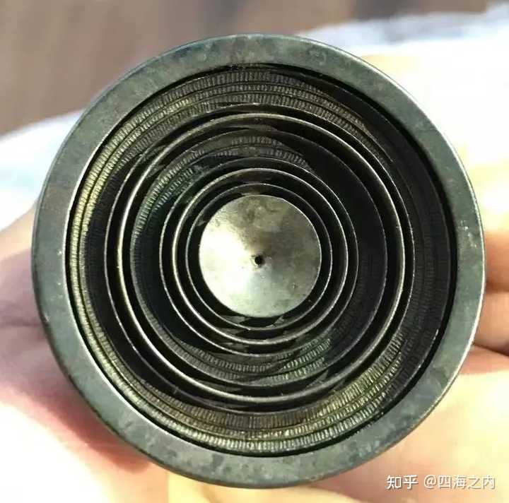 汉剑的剑首有圆盘状的,还有扁的,这两种有什么区别? - 知乎