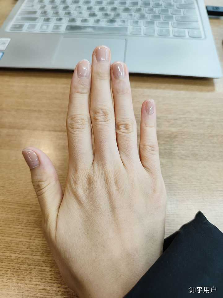 如何可以让手指甲的游离线向指尖提前一点? - 知乎