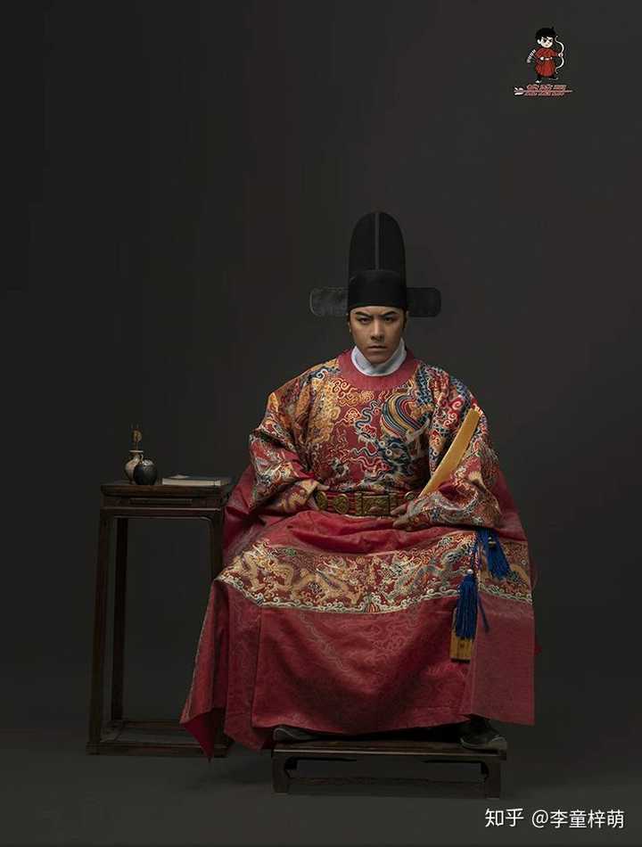 现在的明制汉服真的是对当时明代服饰的高度还原吗? - 知乎