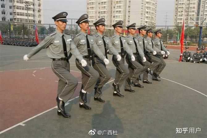中国的保安服装属于制式服装吗？ - 知乎