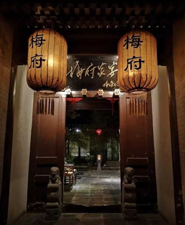 你是否曾因为一部与北京相关的文艺作品，特意去北京某个地方打卡？