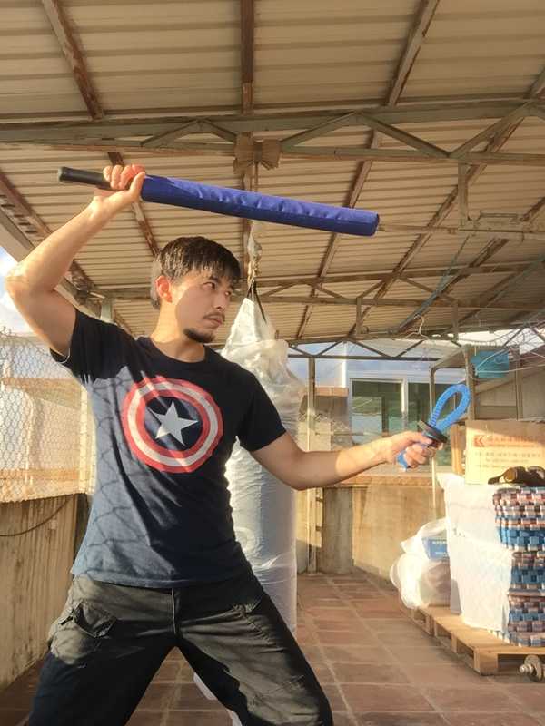 为什么会流行双刀流的“说法”，但不流行双剑流？