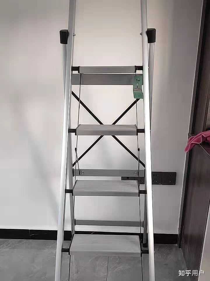 最近家里在搞装修,想买个梯子,请问有没有方便折叠的梯子推荐? - 知乎