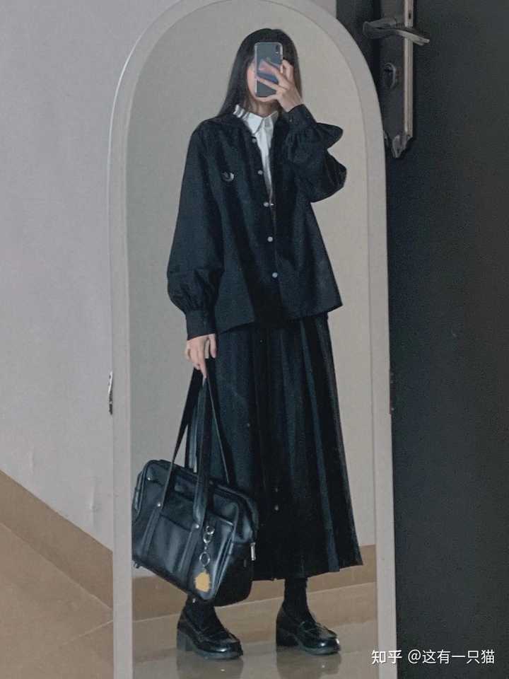 有没有什么百搭的jk制服包? - 知乎