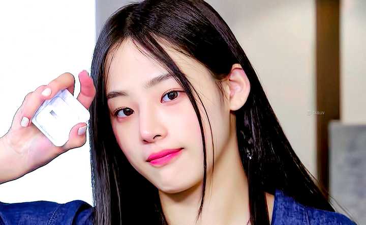 如何评价newjeans成员minji(金敏智)? - 知乎