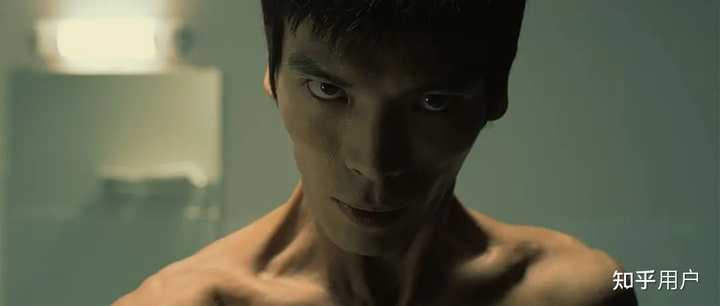 向佐主演的电影《门前宝地》上映 6 天票房仅 140 万,你觉得向佐应该怎么突破才能拍出好电影? - 知乎