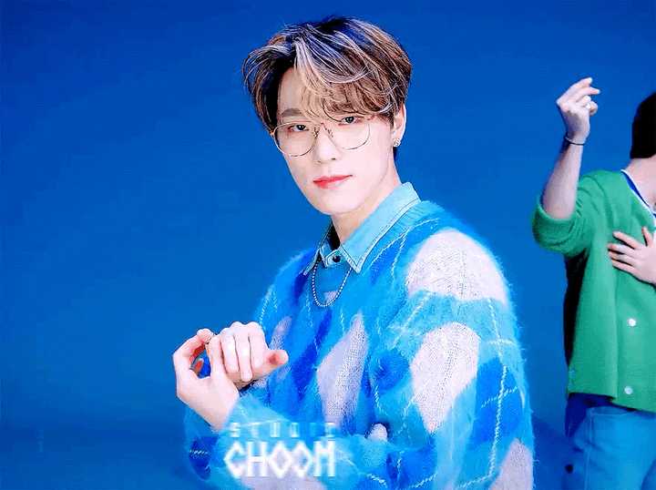 seventeen忙内dino17年恋爱是真的吗