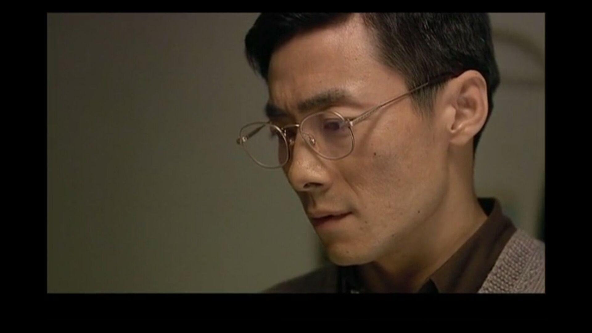 有哪些演员天生就非常适合演知识分子