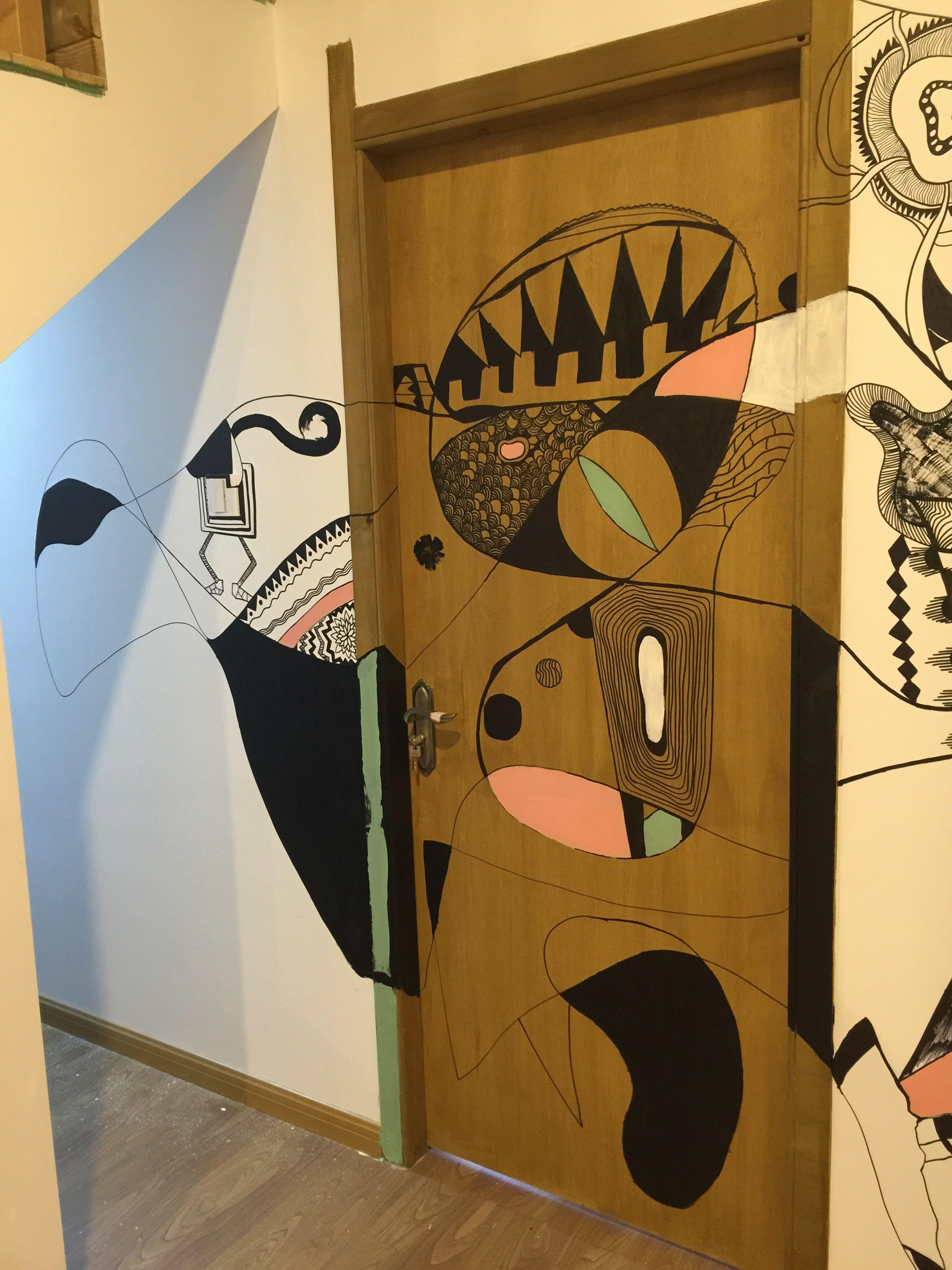 如何进行无基础简单墙绘