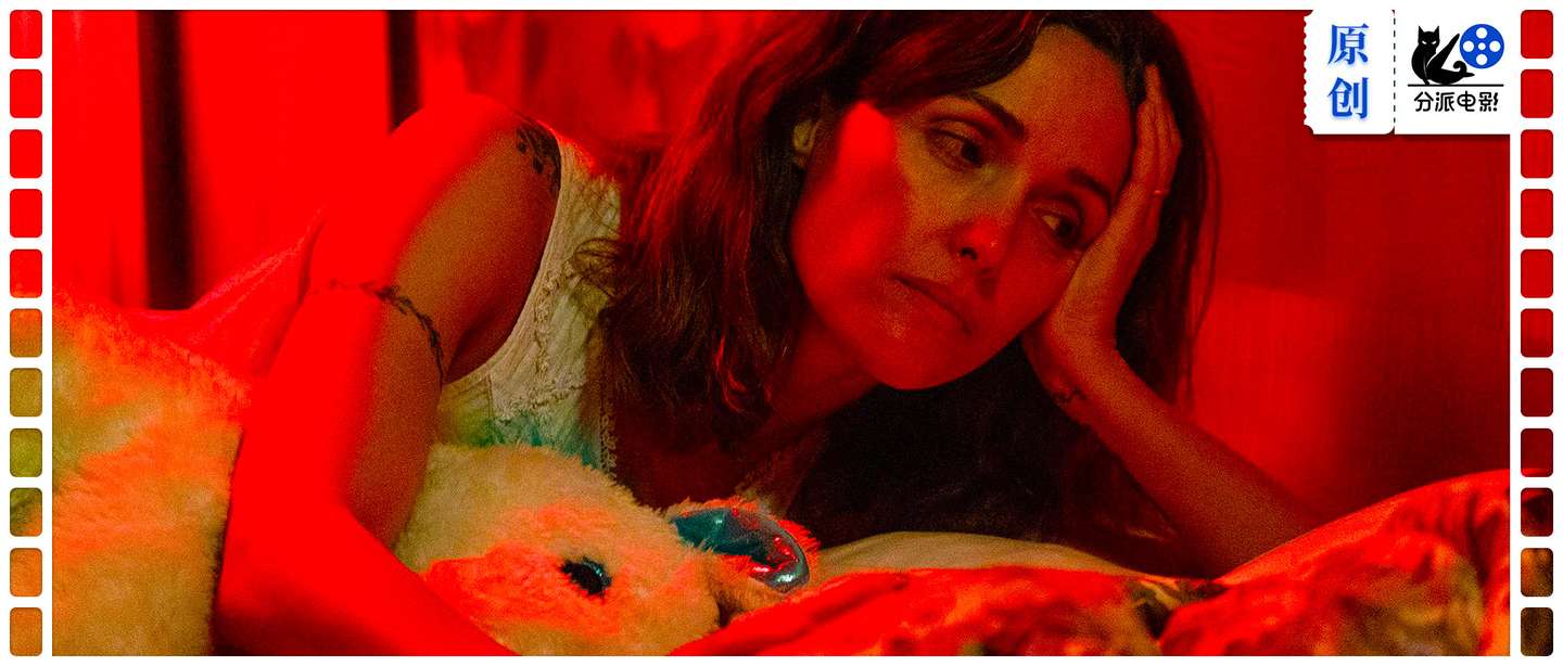 《如果有腿，我会踢你》柏林+金球影后，年度最“痛”表演