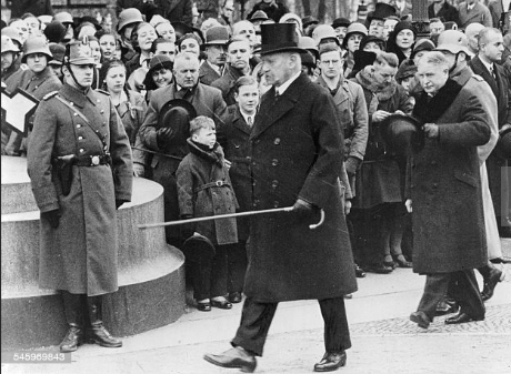 【魏玛共和万花筒】 “死亡或耻辱”——兴登堡、格罗纳与OHL的斗争