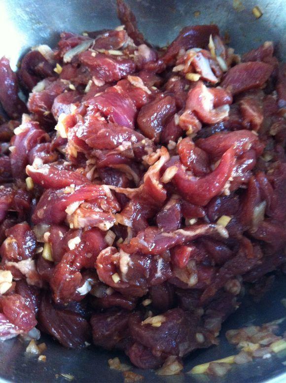 烧烤时如何腌肉