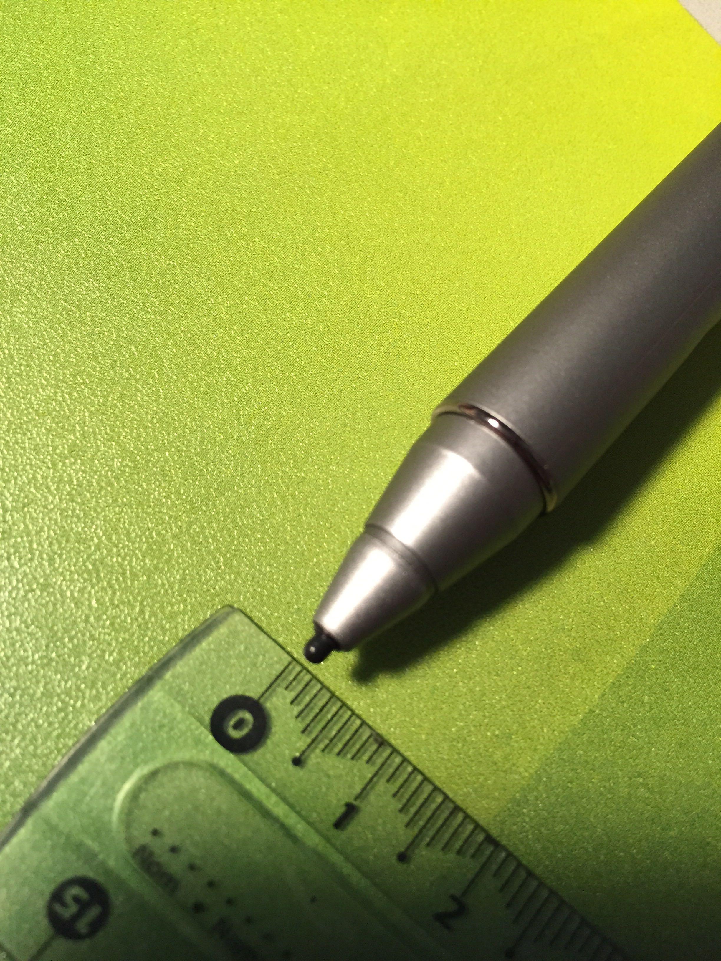 买个bamboofineline电容笔好还是买个便宜的win8电磁屏平板好