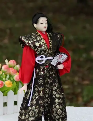 如何系统装修、布置出一套优雅的和室（传统日式家屋）？