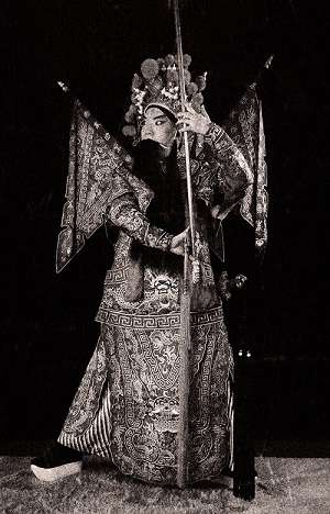 京剧演员第一次勒头是怎样一种体验?