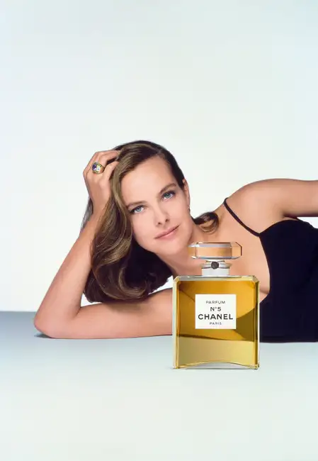 为什么香奈儿5号香水这么有名？是因为香味本身，还是广告宣传？ - 知乎