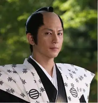 为什么古代男性大多是长发而现代男性大多留短发