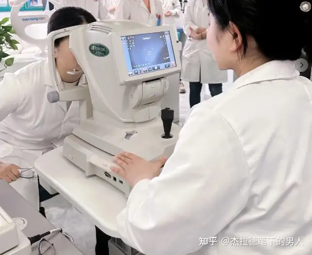 799 元镜片进价仅 15 元，溢价超 50 倍，这个利润空间合理吗？镜片质量对用眼健康实际影响多大？