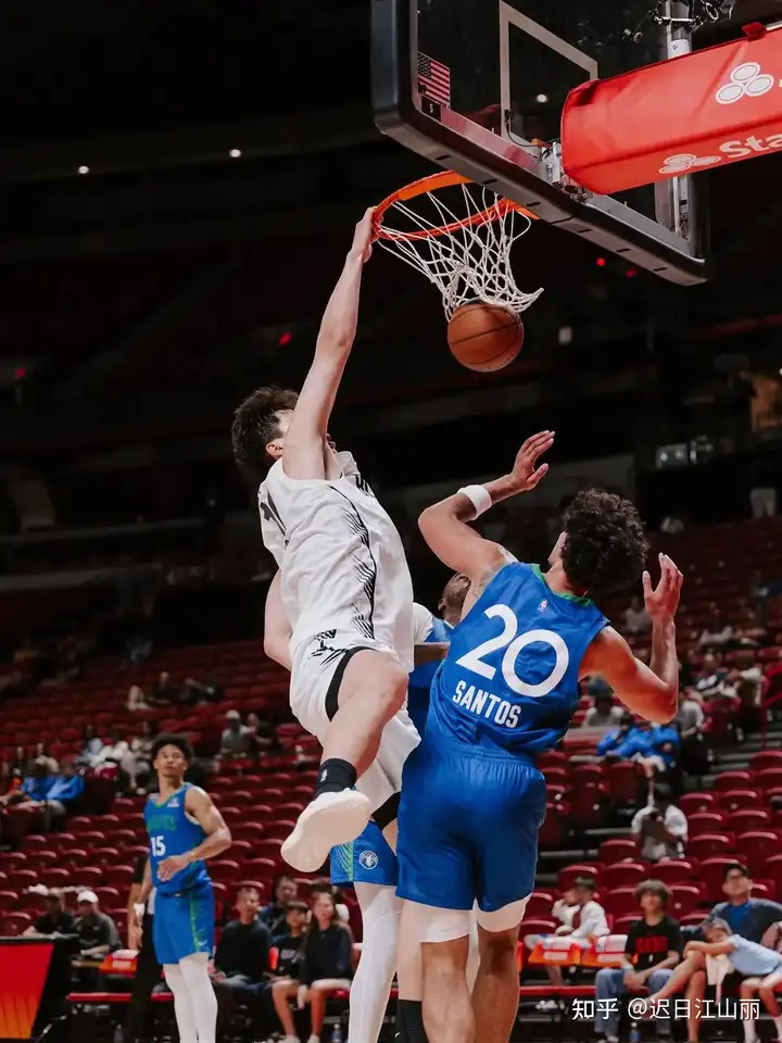 NBA 夏季联赛，杨瀚森 18 分 10 篮板 5 助攻，开拓者轻取森林狼，如何评价本场比赛和杨瀚森的发挥？