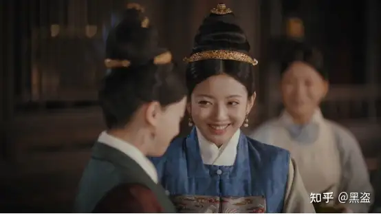 如何看待《尚食》中殷紫萍体现的职场女性力量？(尚食为什么换女主角)