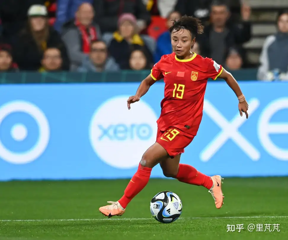 中国女足 1-2 不敌澳大利亚女足，无缘女足亚洲杯决赛，如何评价本场比赛？