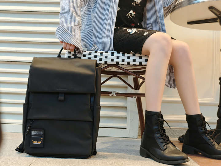 见客户不狼狈！地平线 8 号 moment，通勤出差都体