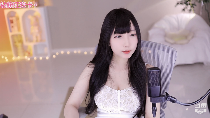 嘿一只小河马女孩如此多娇2024-04-28-1429|米娜娜