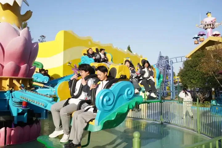 浙江省广播电视中等专业学校塘栖校区组织学生前往苏州阳澄半岛乐园开展研学活动！(图2)